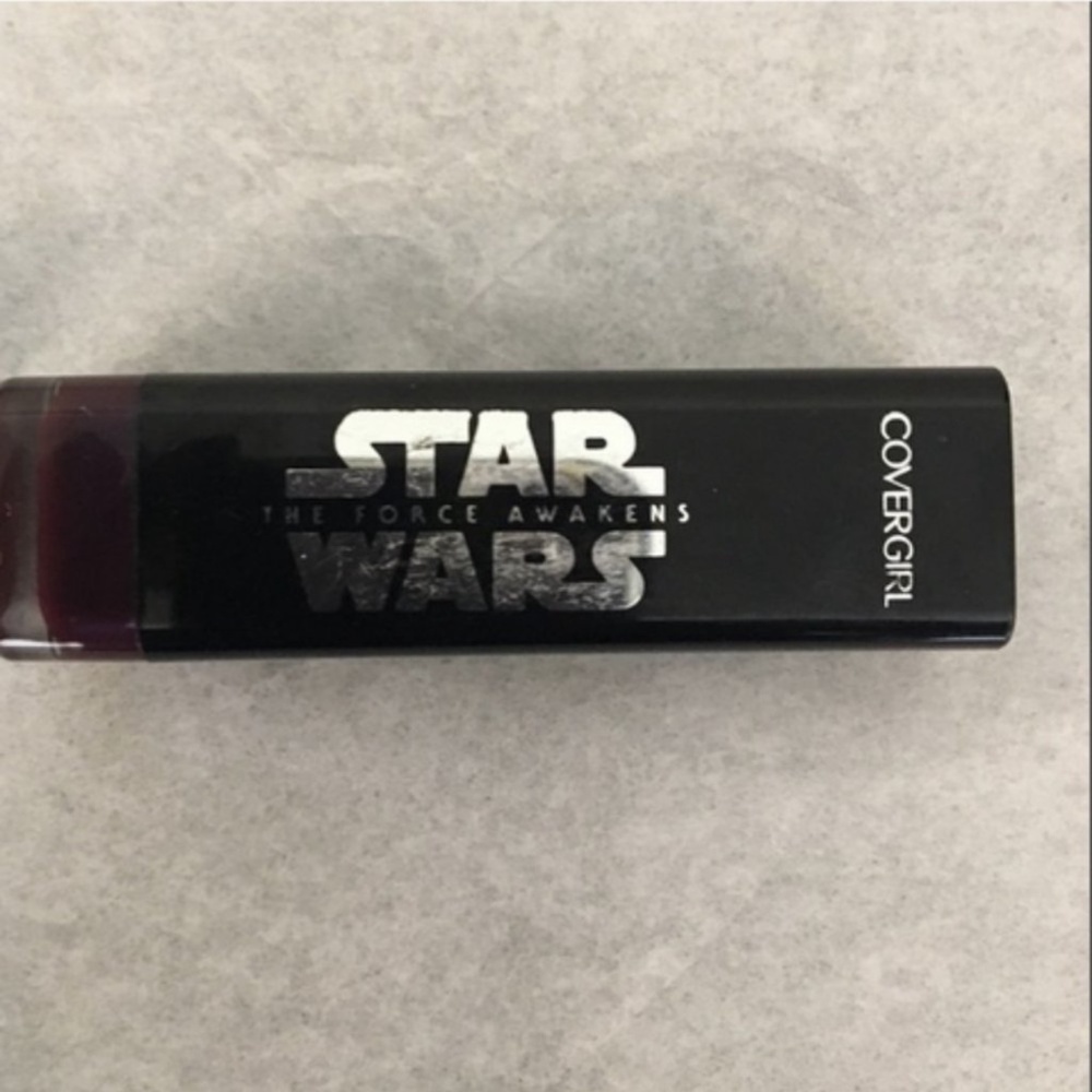 NWTCovergirl Star Wars Colorlicious - Picture 2 of 3